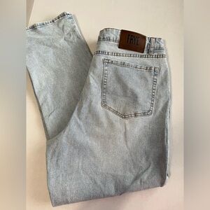 FRYE Women’s Light Blue Denim Jeans Straight Leg Size 14/32